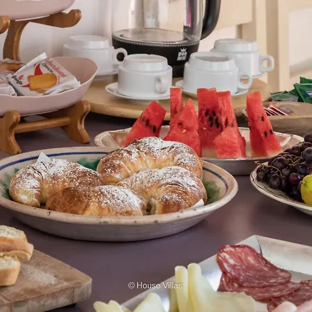 Rosaria Bed & Breakfast