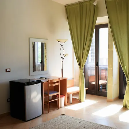 Rosaria Bed & Breakfast 3*